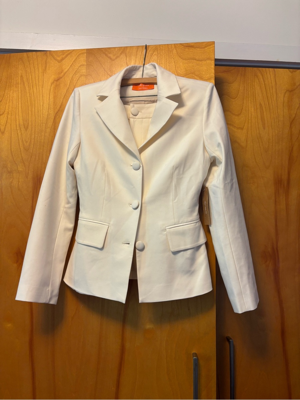 Few Moda x Sara Walker Tailored Cream Blazer - Picture 2 of 11